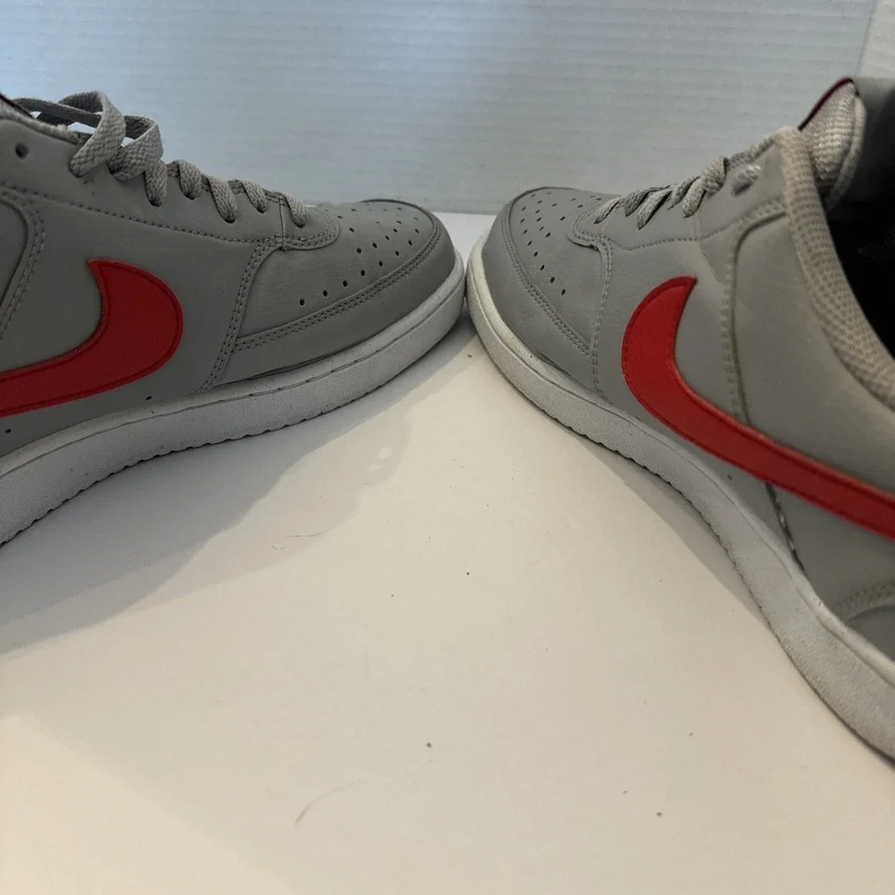 Nike pictures has splatter